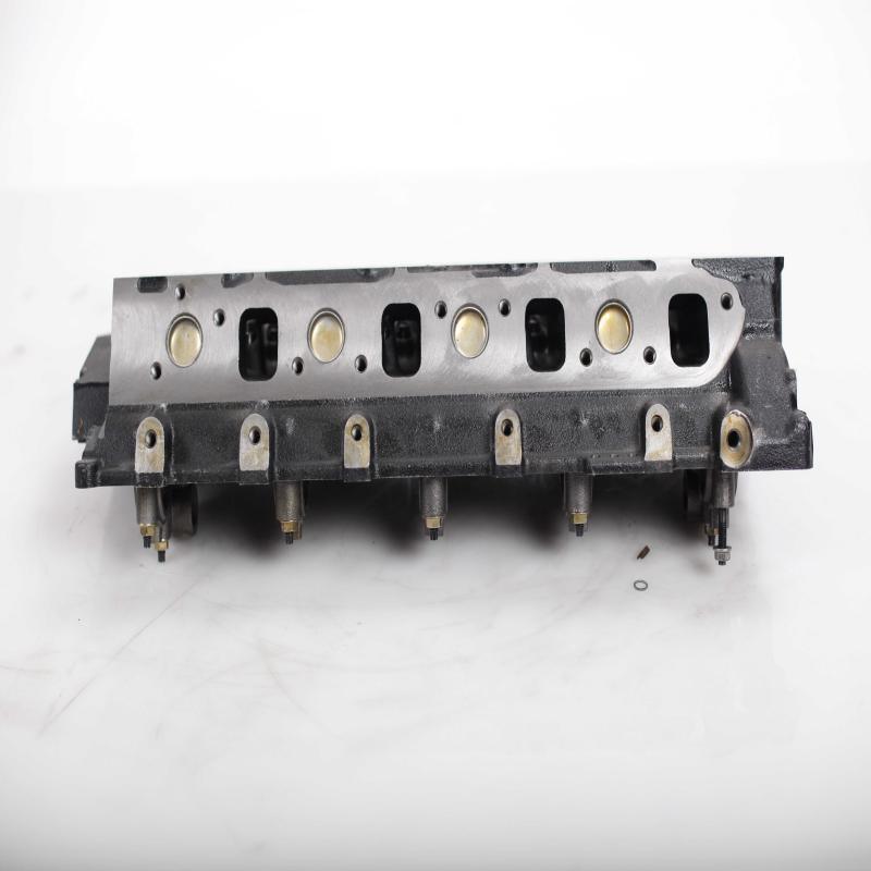 Cast Iron Cylinder Head Assembly OEM Isuzu 4HK1 Cylinder Head Excavator Machinery Parts