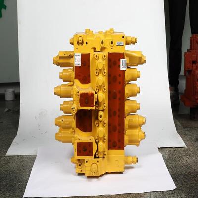 Control Valve Komatsu PC200-7 723-47-20403 Excavator Spare Part Excavator Hydraulic Parts